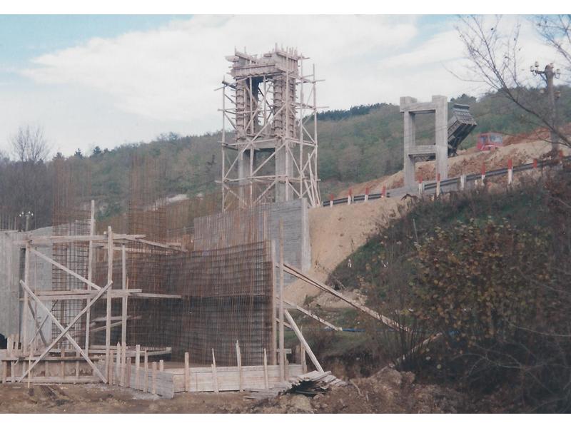 Βάσεις ταινιογεφυρών